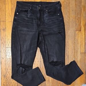 Women's Black Distressed Jeans